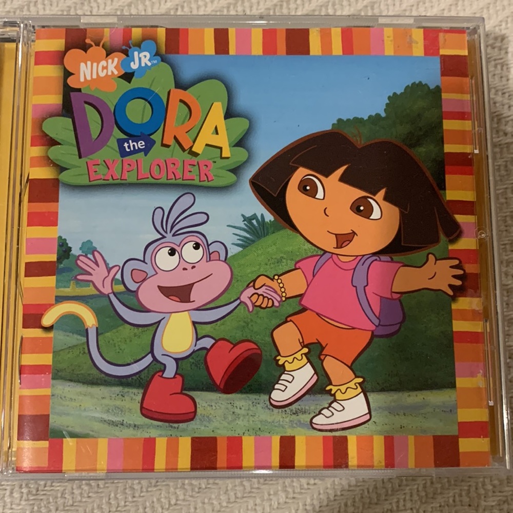 Assorted children CD’s - Picture 5 of 9